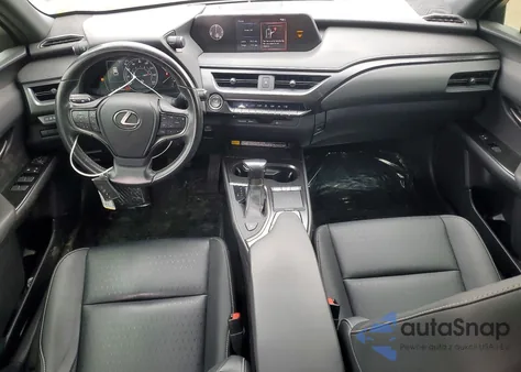 2020 Lexus Ux 200 Base z USA, uszkodzony, nr VIN JTHX3JBH3L2029238